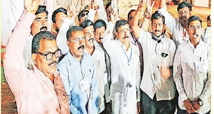 Indapur News : काटी-लाखेवाडीत श्रीमंत ढोले यांचा ऐतिहासिक विजय; अजितदादांच्या कार्याला मतदारांचे अभिवादन