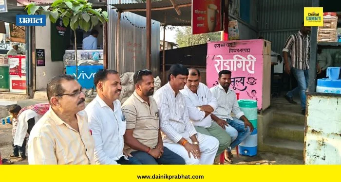 Newasa News : सर्वसामान्यांचा आमदार म्हणून प्रसिद्ध असणारे विठ्ठलराव लंघे-पाटील यांनी कार्यकर्त्यांसोबत घेतला चहाचा आस्वाद