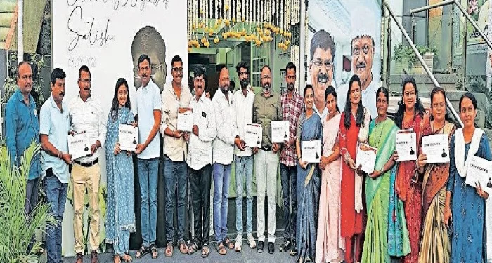Baramati News : अजितदादांच्या स्मृतीप्रित्यर्थ रक्तदान शिबिर; बारामतीत 115 रक्तदात्यांचा उत्स्फूर्त सहभाग