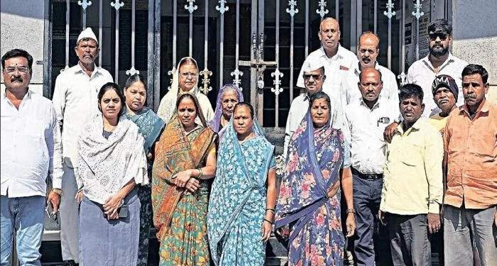 Pune District : अंबडवेट ग्रामपंचायतीला पाणी प्रश्नावरून टाळे; ग्रामस्थ आक्रमक : सभापती, बीडीओंची मध्यस्थी