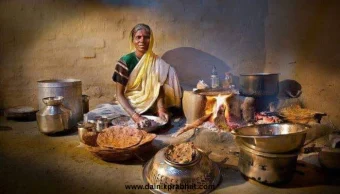 International Women's Day 2026 : जागतिक महिला दिनानिमित्त हाऊस कीपिंग कर्मचाऱ्यांचा हृदयस्पर्शी गौरव