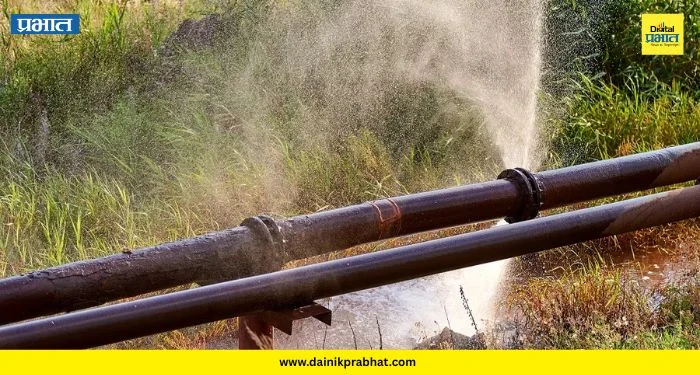 Mhaswad News : अन् लाखो लिटर पाणी थेट रस्त्यावर! म्हसवडमध्ये नवीन पाणी योजनेचा फज्जा; पाहा काय घडलं?