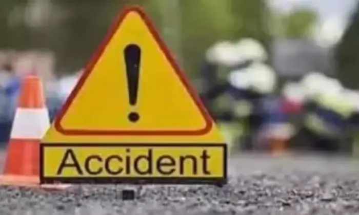 Junnar Accident : जुन्नरमध्ये काळाचा घाला! एसटी बस आणि दुचाकीच्या भीषण अपघातात ४ तरुणांचा मृत्यू