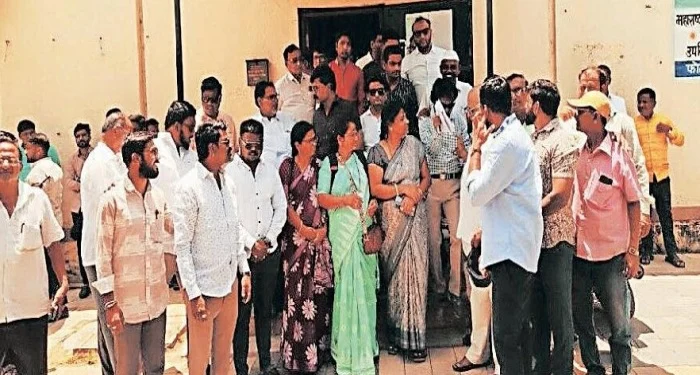 Pune District : ‘सक्ती थांबवा, अन्यथा तीव्र आंदोलन; स्मार्ट मीटरविरोधात शिरूरमध्ये मोर्चा