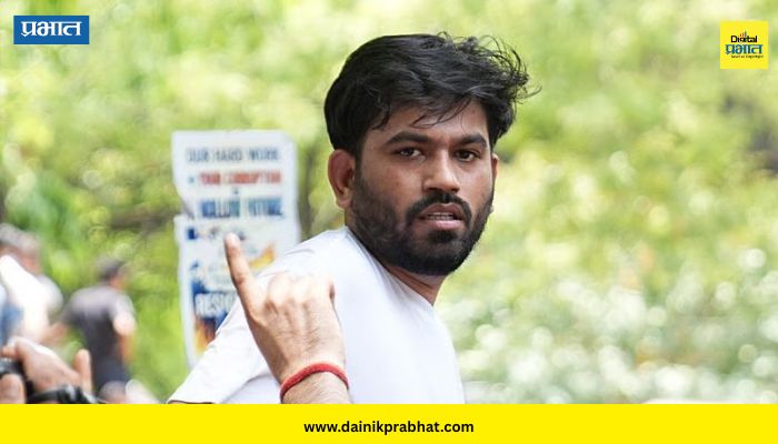 Cockroach Janata Party : कॉक्रोच जनता पार्टीचे आंदोलन आता मुख्यमंत्र्यांच्या शहरात; पोलिस परवानगी देणार का?