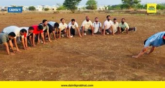 Jamkhed News : नागेश्वर क्रिकेट संघातर्फे आंतरराष्ट्रीय योग दिन उत्साहात साजरा; खेळाडूंनी घेतला निरामय आरोग्याचा वसा
