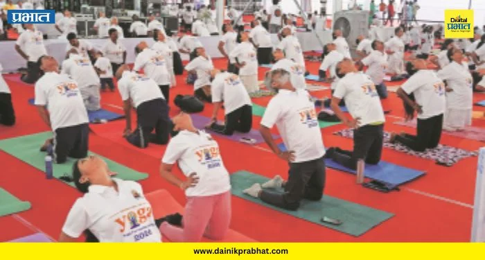 International Yoga Day: पुण्यात १२ वा आंतरराष्ट्रीय योगदिन उत्साहात साजरा; ‘फिट इंडिया’च्या घोषणांनी दुमदुमली मैदाने