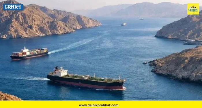 Iran Oman transit fees: ओमानचे नाव घेत इस्रायली हल्ल्यांच्या पार्श्वभूमीवर इराणकडून होर्मुझच्या सामुद्रधुनीबाबत मोठे विधान