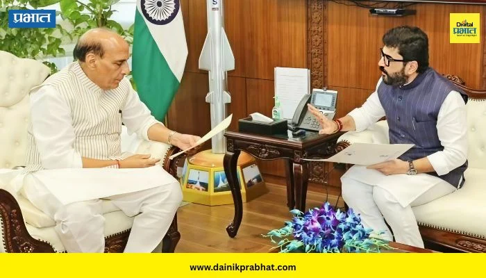 Murlidhar Mohol : संरक्षण खात्याशी पुण्यातील प्रलंबित विषयांना मिळणार गती; केंद्रीय संरक्षण मंत्री राजनाथ सिंह यांची राज्यमंत्री मोहोळांनी घेतली भेट