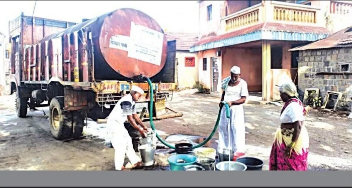 Pune District : पुरंदरमधील १० गावांना टँकरने पाणीपुरवठा