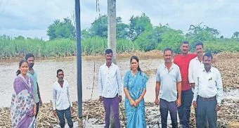 Pune District : जिल्हा परिषद सदस्या पूरग्रस्तांच्या मदतीला