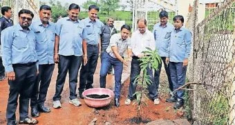Pune District : टाटा मोटर्स कर्मचार्‍यांचा पर्यावरण संवर्धनाचा संदेश