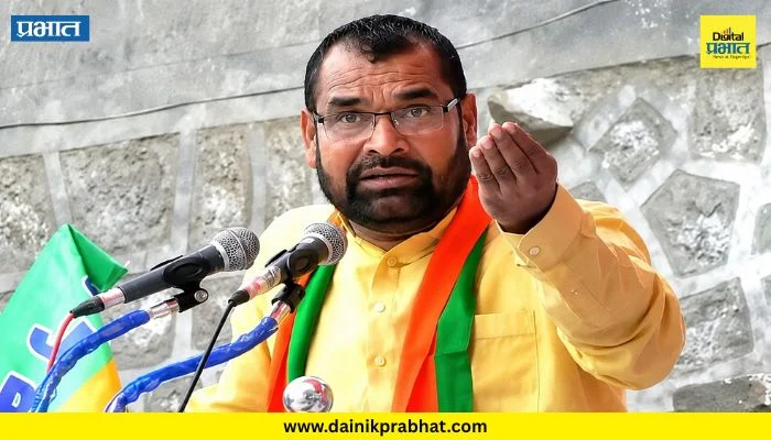 Sadabhau Khot : सदाभाऊ खोतांच्या वक्तव्याने संताप! आंदोलकांना आतंकवाद्यांची उपमा म्हणाले “केंद्रात नरेंद्र, राज्यात देवेंद्र आणि शिक्षणात धर्मेंद्र”