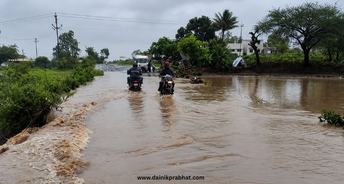 Gokawadi bridge flooded