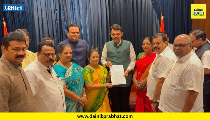 Maharashtra Politics : मोठी बातमी..! उद्धव ठाकरेंचे 'हे' 3 आमदार फडणवीसांच्या भेटीला; राजकीय वर्तुळात खळबळ