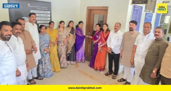 Maval News: ‘हे बीडीओ नकोच!’ गटविकास अधिकाऱ्यांच्या कार्यालयाला ठोकले टाळे…नेमकं कारण काय?