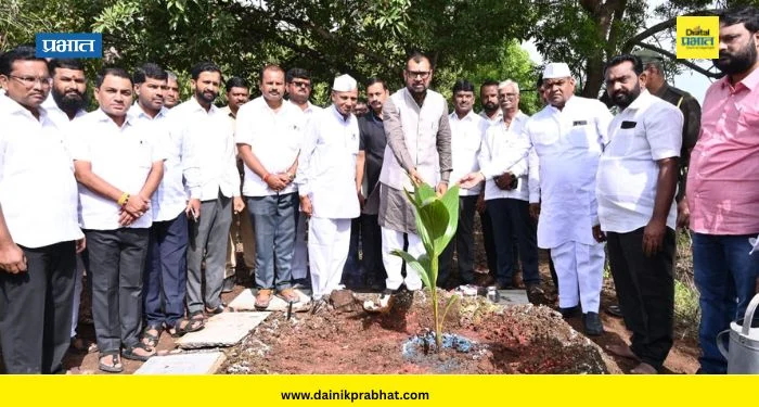Annasaheb Dange : डॉ. अण्णासाहेब डांगे यांच्या 90 व्या वाढदिवसानिमित्त वृक्षारोपण आणि रक्तदान शिबिर संपन्न