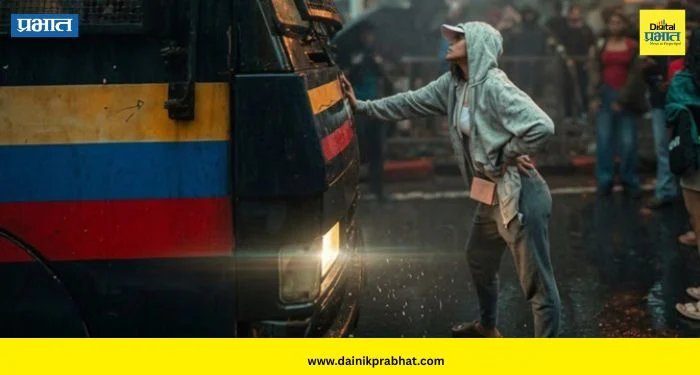 Rhiya Ahir: पोलिसांची व्हॅन रोखणारी रिया अहीर कोण? 27 वर्षीय मॉडेल एका क्षणात बनली आंदोलनाचा चेहरा!