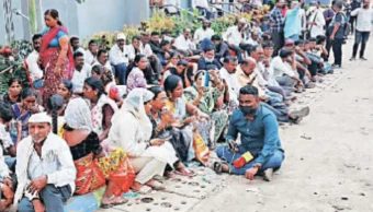 Moshi building collapse : वायसीएमबाहेर आक्रोश... अश्रूंनी भरला परिसर!