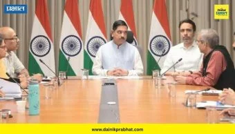 Prahlad Joshi : धर्मेंद्र प्रधान यांच्या राजीनाम्यानंतर देशाला मिळाले नवे शिक्षणमंत्री ; प्रल्हाद जोशी यांनी पदभार स्वीकारला