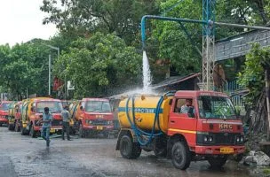 Water Scarcity : पाणी कपात, टँकरच्या दरात ५० टक्के वाढ