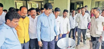 Khalapur: पूरग्रस्त भागात आमदार महेंद्र थोरवे यांची पाहणी