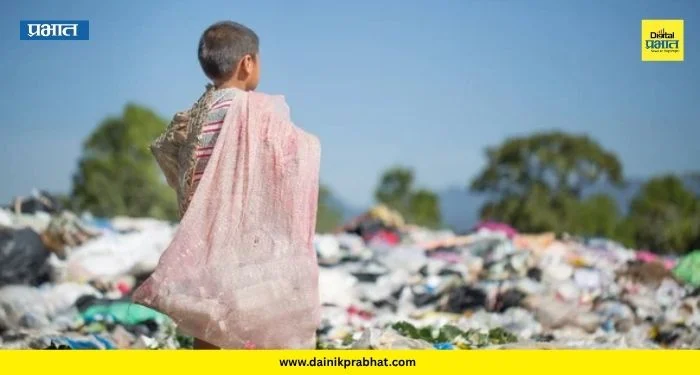 Child Rights And Education: बालपण हरवतेय भंगाराच्या पोत्यात! कामशेतमध्ये बालपण हरवल्याचे मन हेलावणारे चित्र