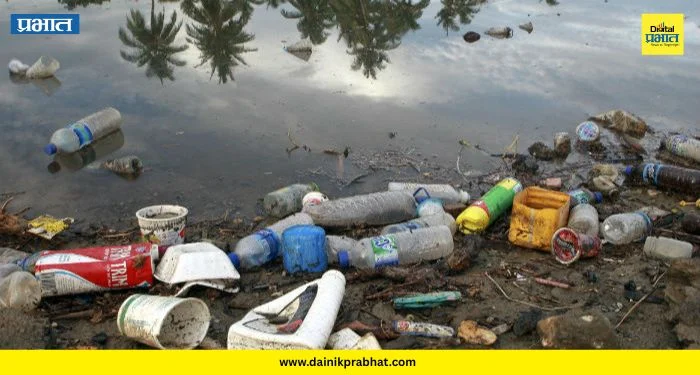River Pollution: कृष्णा नदीच्या पुरामुळे पर्यावरणाचा भयानक चेहरा समोर; उडतरेमध्ये प्लास्टिक अन् थर्माकोलचा खच