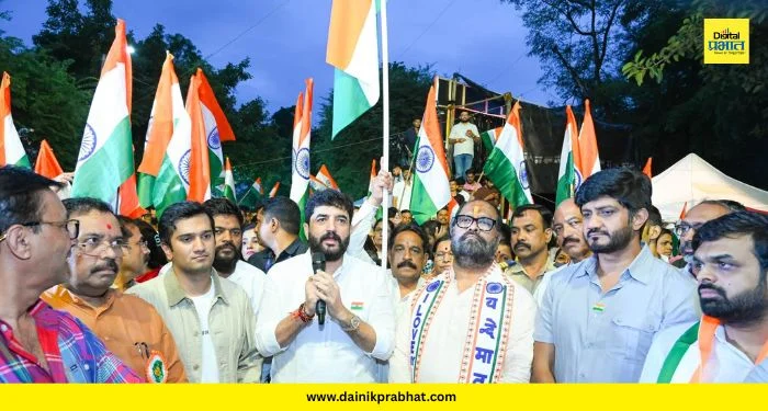 Pune : ‘वंदे मातरम्’च्या सामूहिक गायनाने पुणे विद्यापीठ परिसर दुमदुमला; युवाशक्तीचा देशभक्तीचा हुंकार