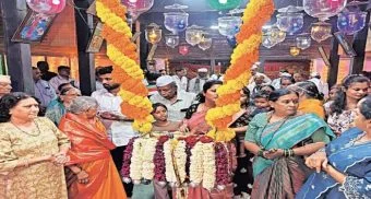 Pune District : वाल्हे येथे 'गोपाल कृष्ण महाराजांचा' जयघोष