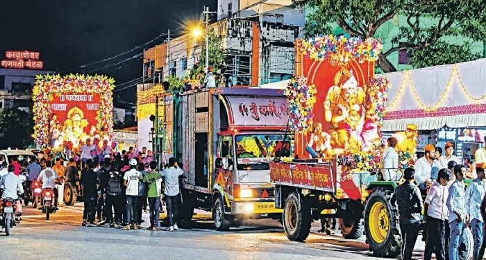 Pune District : राजगुरुनगरात साडेसहा तास जल्लोष