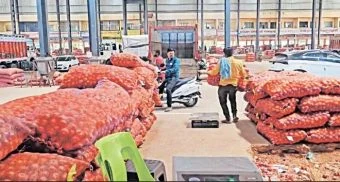 Chakan : कांदा साडेपाच हजार रुपये क्विंटल