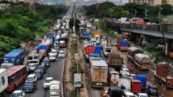 Heavy vehicles: गणेशोत्सवात शहरात जड वाहनांना 'नो एन्ट्री'; वाहतूक पोलिसांचे कडक निर्बंध जारी