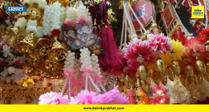 Pune Ganeshotsav: तोरणे, मोत्यांच्या माळा अन् झुंबरं… गणरायाच्या स्वागतासाठी पुणेकरांची बाजारात तुफान गर्दी