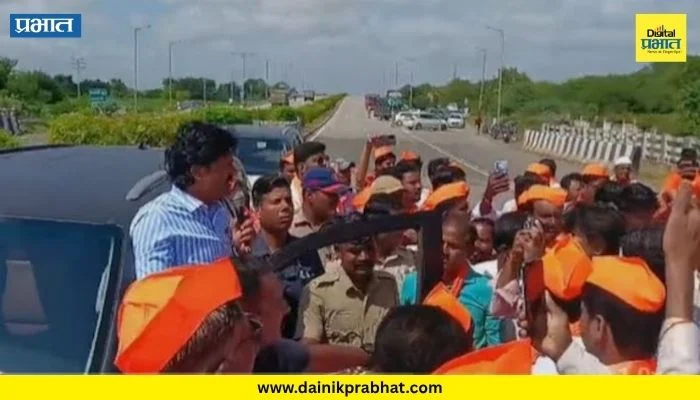 Maratha Protest : वातावरण तापलं..! मराठा आंदोलकांनी आमदार गोपीचंद पडळकरांचा ताफा रोखला