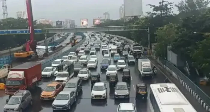 Pune District : चाकणच्या वाहतूक समस्येवर उपाय की आश्वासनांचा पाऊस?