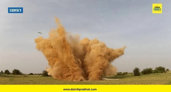 Khagantak-243 Glide Bomb : खगंतक-243 ग्लाइड बॉम्बची चाचणी यशस्वी; 140 किमीवरून शत्रूवर अचूक हल्ला करणार