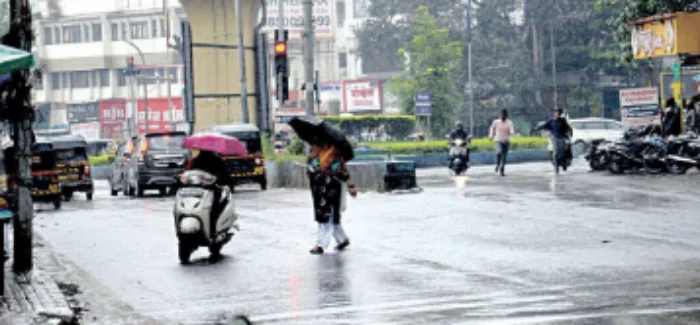 Heavy Rainfall: पावसाने शहराला झोडपले; ठिकठिकाणी साचले पाणी