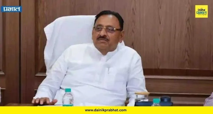 Babasaheb Patil : सहकारमंत्री बाबासाहेब पाटील यांच्यावर मोठी कारवाई; जिल्हा बॅंकेच्या संचालक पदावरून हटवले