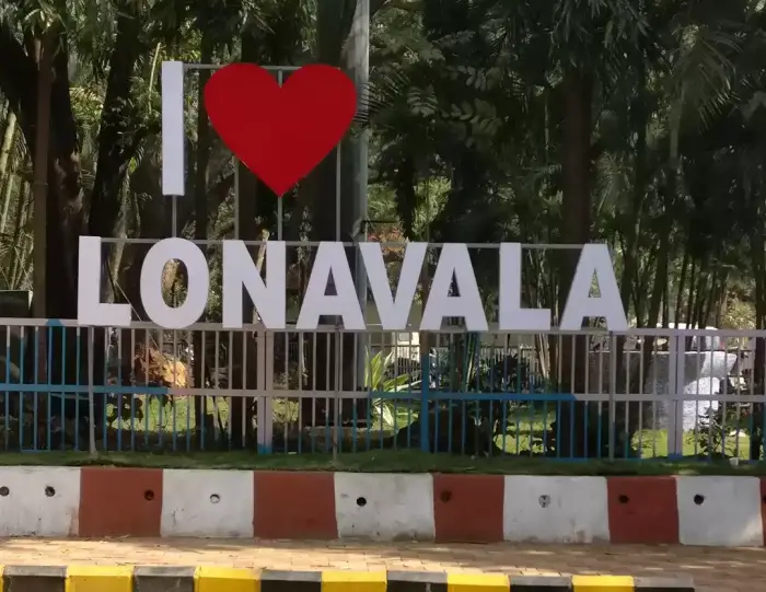 Lonavala: व्हीआयपीसाठी लोणावळ्यातील रस्ते मोकळे; सामान्य नागरिकांच्या त्रासाची प्रशासनाला कधी येणार दया?