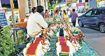 Rajgurunagar : दुष्काळाच्या झळा बैलपोळा अन् नवरात्रोत्सवावरही