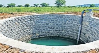 Pune District : मनरेगाच्या विहिरीला निकषांची बाधा