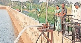 Baramati : वाया जाणारे पाणी पुन्हा तलावात जमा