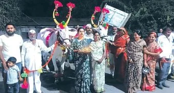 Pune District : दुष्काळाच्या झळा बैलपोळ्यावर
