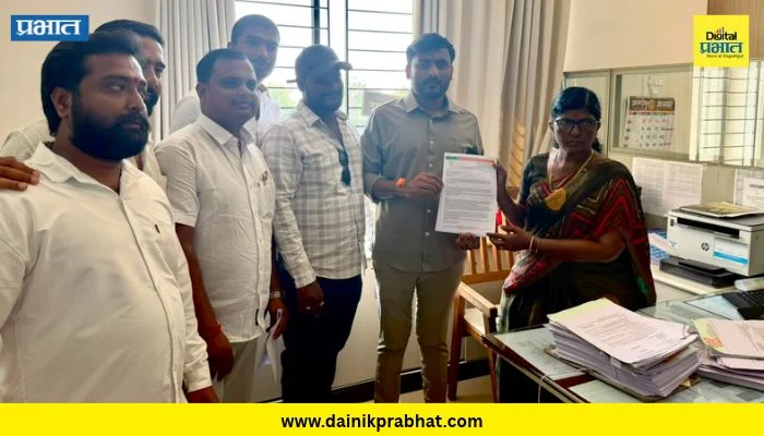 Baramati News : दुष्काळग्रस्त विद्यार्थ्यांची परीक्षा शुल्कमाफी रोखणाऱ्या महाविद्यालयांची चौकशी करा; वैभव सोलनकर यांची मुख्यमंत्र्यांकडे मागणी