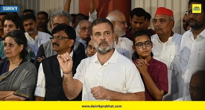INDIA bloc : मतचोरीच्या आरोपांवरून विरोधक एकवटले; राहुल गांधी म्हणाले, ‘संघर्ष थांबणार नाही!’