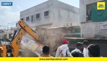 Jamkhed News : अखेर जामखेडमध्ये अतिक्रमणावर हातोडा; शहरातील वाहतूक कोंडीचा अडथळा होणार दूर