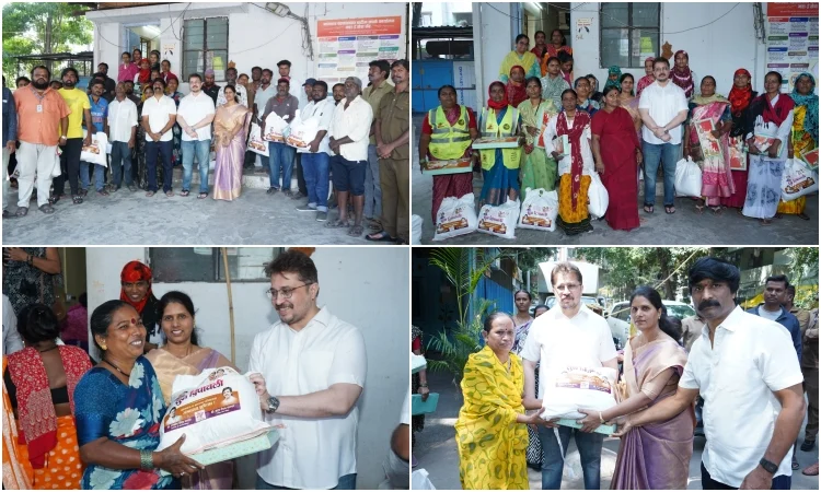 Pune : स्वच्छता कर्मचाऱ्यांना दिवाळी सरंजाम; दीवा प्रतिष्ठानचा नऊ वर्षांपासून उपक्रम