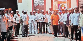 Vadgaon Maval: जुने वाद विसरले, आपुलकीचे सोने लुटले! मावळात दसऱ्याचा उत्साह शिगेला