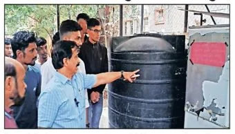 Nilesh Nikam: विरोधी पक्षनेत्यांच्या इशाऱ्यानंतर कार्यवाही